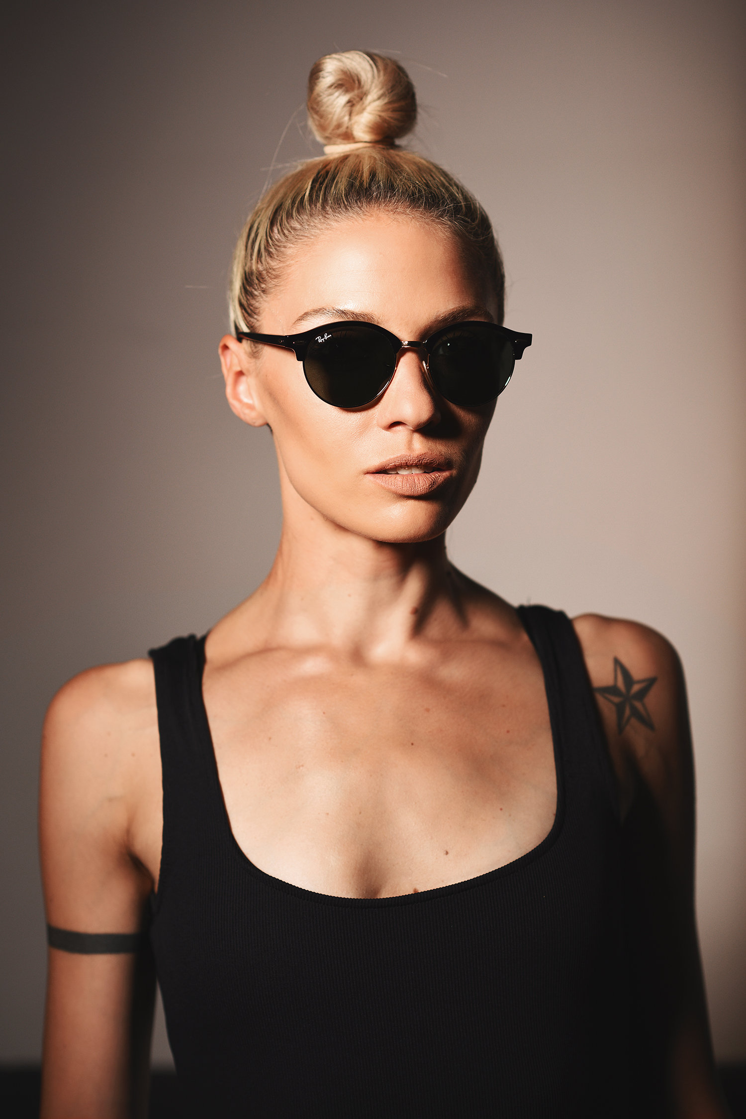 ray ban clubround rebellook rebel look (2)