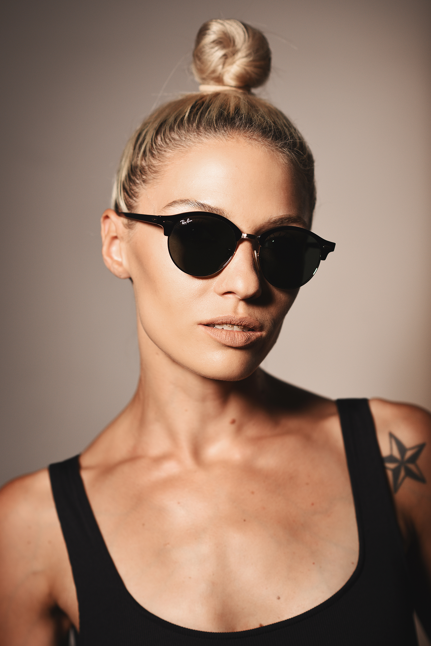 ray ban clubround rebellook rebel look (3)